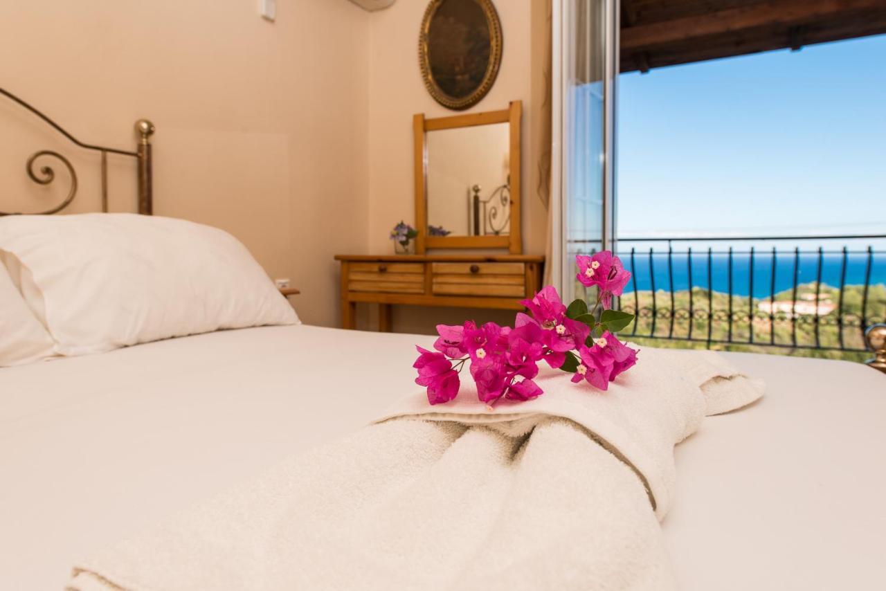 Fiore Hill Sea View Studios Василікос Номер фото